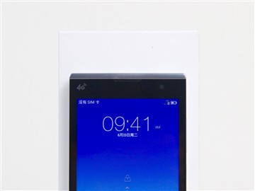 中国移动A1更亮眼 699元三款手机对比(图3) 中国移动A1更亮眼 699元三款手机对比