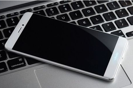 售价2598元!最美手机vivo X5Pro电信版亮相天翼展会(图1) 14