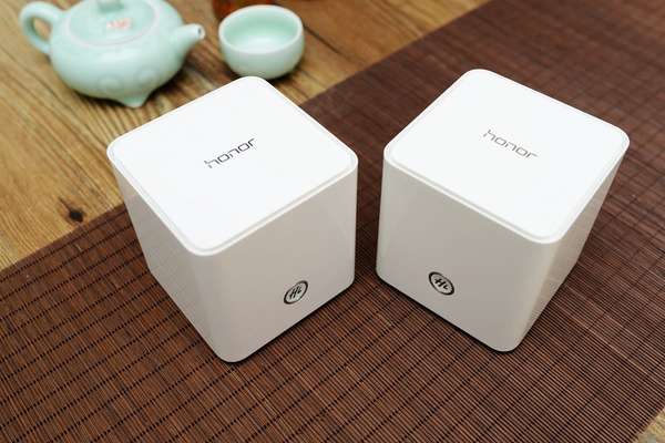 小身材也有大能量?华为荣耀路由器实力狂野自成一派(图2) mp20930133_1435798157103_11