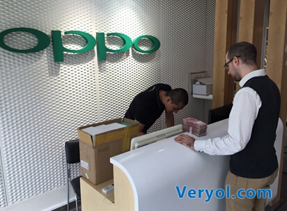火到国外!东南亚用户漂洋过海大量代购OPPO R7 Plus(图1) 火到国外!东南亚用户漂洋过海大量代购OPPO R7 Plus(图1)