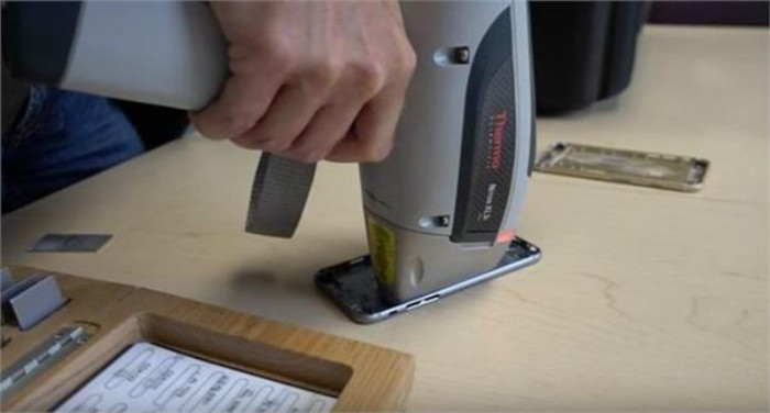 再也掰不弯了:苹果iPhone6s确认采用新材料(图2) _2