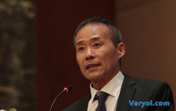 对大数据不感冒 !王石要在“机器人”身上下功夫(图1) 7427ea1db174170da9f301