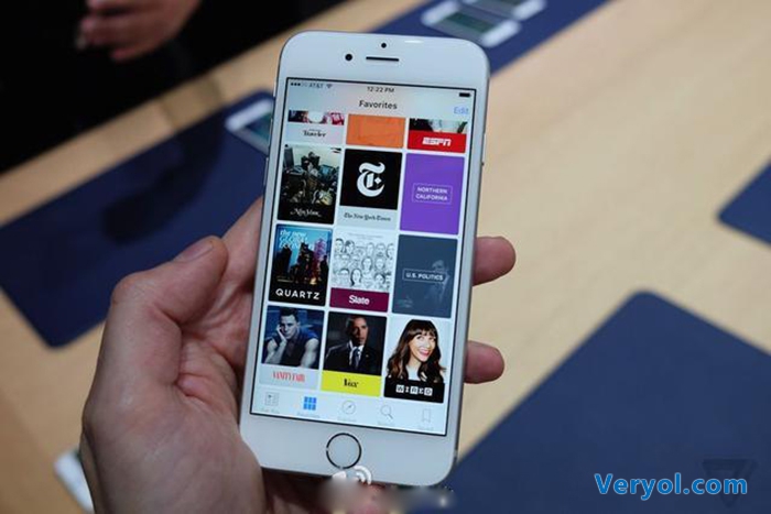 真心疯狂了!全球各地熬夜排队买iPhone 6s(图1) 01