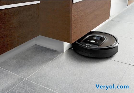 Roomba980扫地机器人：可精准定位还会绘制地图