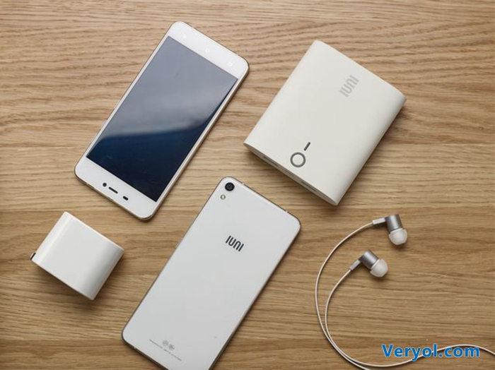 iuni N1靠颜值杀入手机市场(图1) d01373f082025aaf59f2a68cfdedab64024f1ab1