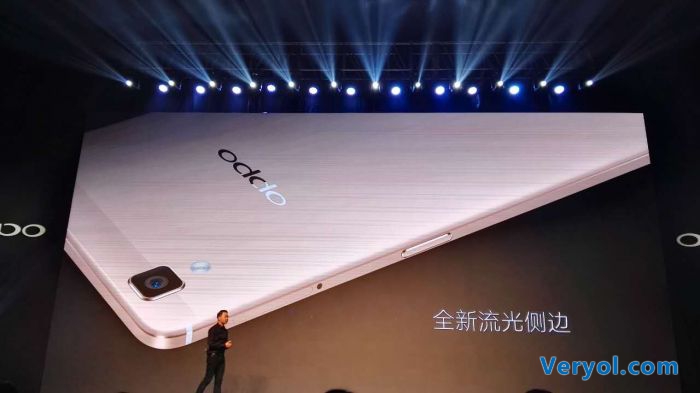OPPO R7s发布 以续航作为主要竞争力(图2) B9FF3652-1A87-4105-935D-E8AE6E0D5BE4