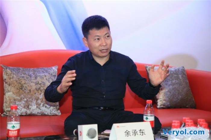 信口开河?美媒称华为进军高端市场将威胁三星(图1) _2