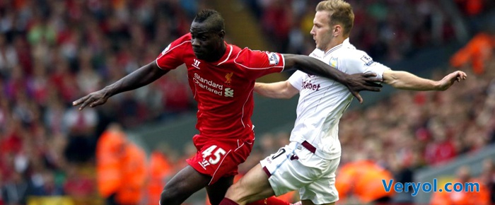 PPTV聚力联手利物浦 推定制版电视满足中国球迷需求(图1) Liverpool's Balotelli is challenged by Aston Villa's Weimann during their English Premier League soccer match at Anfield in Liverpool