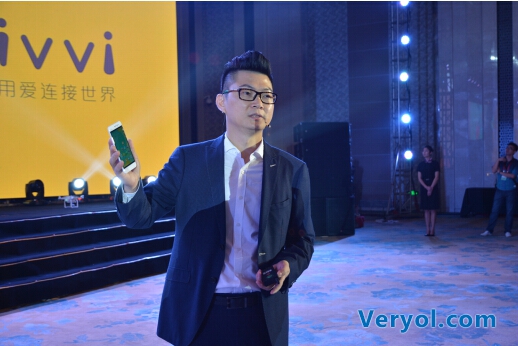 高颜值小鲜肉ivvi周岁成长记:用爱连接世界(图1) 44