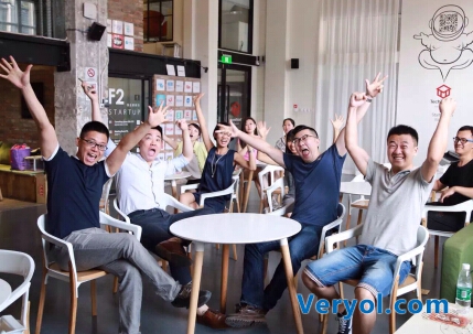 六点一刻:职场社交互联网+,打算加点什么?(图2) 六点一刻:职场社交互联网+,打算加点什么?(图2)