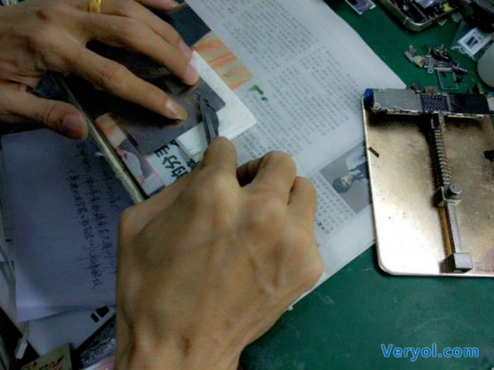 低配iPhone 6“秒变”高配引争议 或存质量隐患(图1) 98D961E4B00B91B1A324DC091C4E62FF_meitu_3