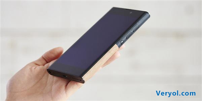日本厂商推定制化Win 10手机 外观独特属性超萌(图1) 128578903