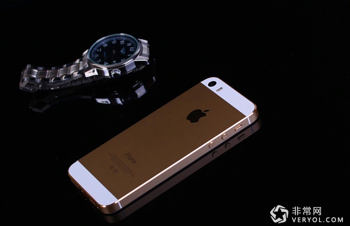 iphone7c再遭曝光 和iphone5s神似(图1) 1