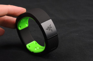 记步准确 功能实用 Razer Nabu纳布天神智能手环评测