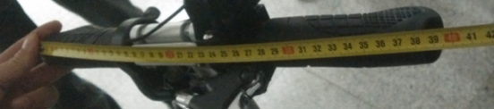 爱尔威Z3滑板车有多小 实际量量就知道(图4) 4
