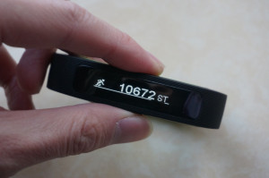 记步准确 功能实用 Razer Nabu纳布天神智能手环评测