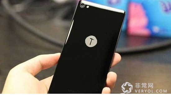 锤子T2发布 一款设计大于配置的手机(图4) 1-1506150UHY01