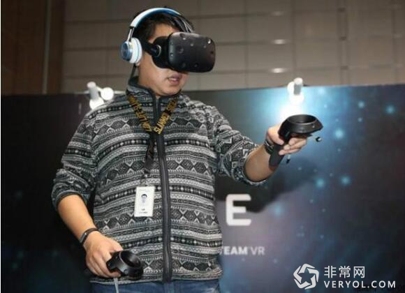 苹果三星坐不住了?HTC智能手表4月发售(图1) 2