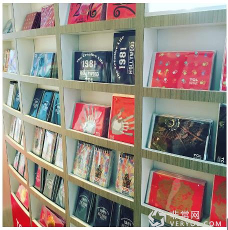 好莱坞TCL中国大剧院TCL品牌馆开业,加速品牌国际化(图2) 好莱坞TCL中国大剧院TCL品牌馆开业,加速品牌国际化(图2)