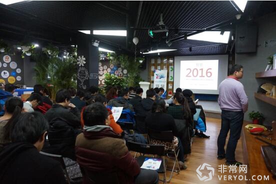 72变“2015中国智能硬件风云榜&达人榜”颁奖圆满举行(图1) 72变“2015中国智能硬件风云榜&达人榜”颁奖圆满举行(图1)
