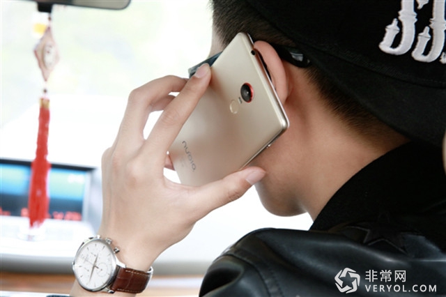 CES 2016新机荟萃!Nubia X8有望携“巨屏”亮相(图1) ChMkJlaOHsKIXrlBAAKOsx5dw2UAAHE7gOujaoAAo7L812