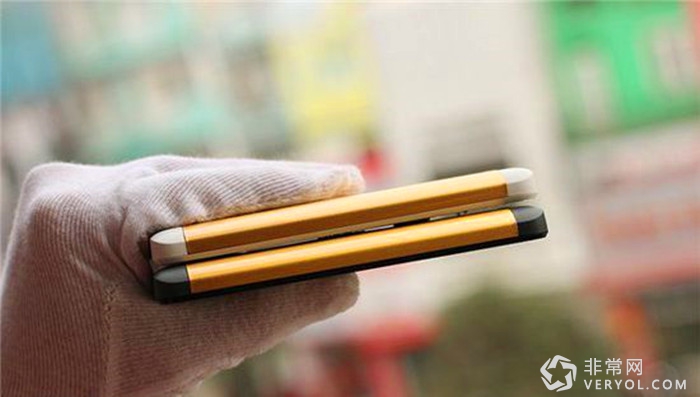 微软在越南推出镀金版诺基亚230 售280万越南盾(图2) a