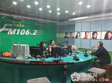 解读类人型机器人 康力优蓝做客深圳电台E路大玩家(图2) 解读类人型机器人 康力优蓝做客深圳电台E路大玩家