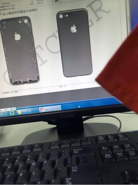 疑似iPhone 7背部面板曝光 竟不是双镜头?!(图1) 132335743
