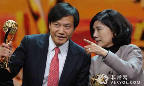 格力董明珠隔空挑衅小米雷军:小米永远打不过格力(图1) 1