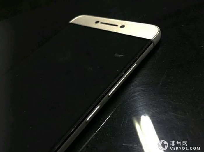 乐视超级手机2代再曝谍照 陶瓷机身颜值爆表(图2) 2
