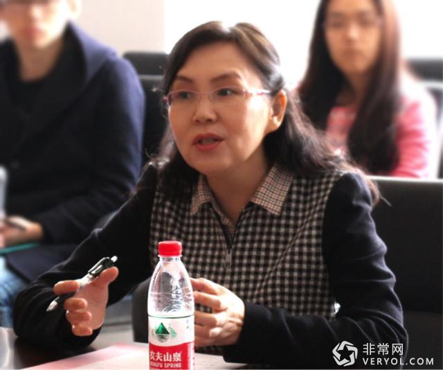 移动大数据联合实验室-举行揭牌仪式