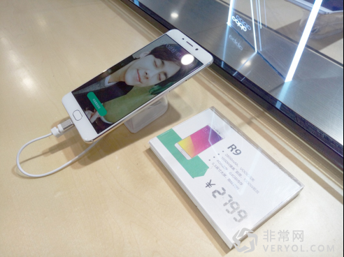OPPO R9正式开卖 线上线下全面开启(图5) 5