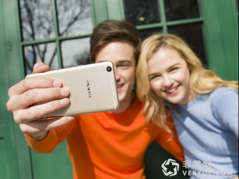 OPPO R9为你留住青春 首款前置1600万像素臻美摄像头(图5) 5