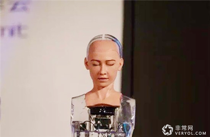 毛骨悚然!这个机器人亲口说想毁灭人类(图1) a