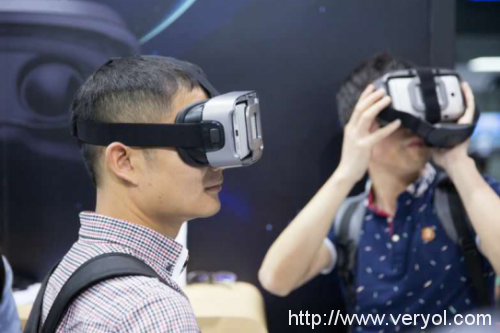 乐视超级电视家族惊艳亮相2016CES 人气极度爆棚(图11) 11