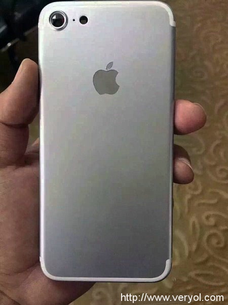 iPhone 7内部硬件刷新:摄像头微调但依然突出(图1) 12