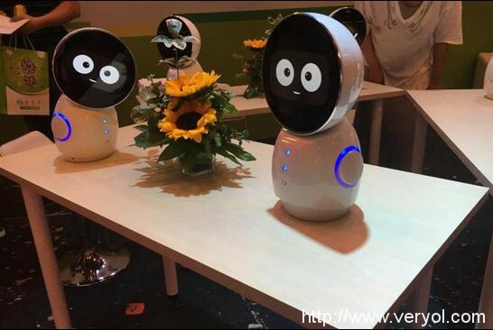 儿童陪伴机器人小忆发布 教育陪伴样样在行!(图2) 2
