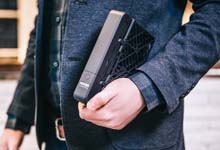 可以躲避追踪的无人机，真正的悬浮拍摄