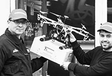 就是不服！英国中餐馆无人机送餐成功试飞