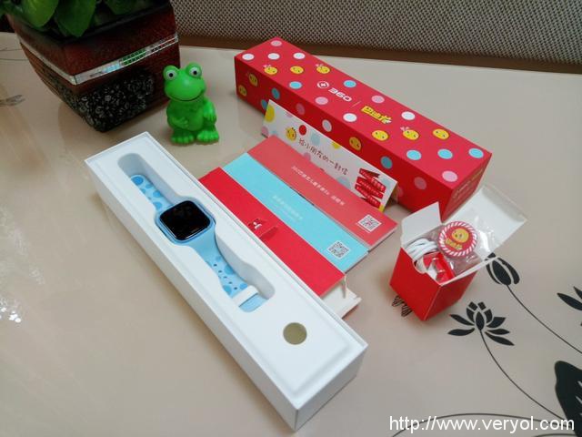 360巴迪龙儿童手表5s:陪伴孩子的机器人(图4) 360巴迪龙儿童手表5s:陪伴孩子的机器人(图4)