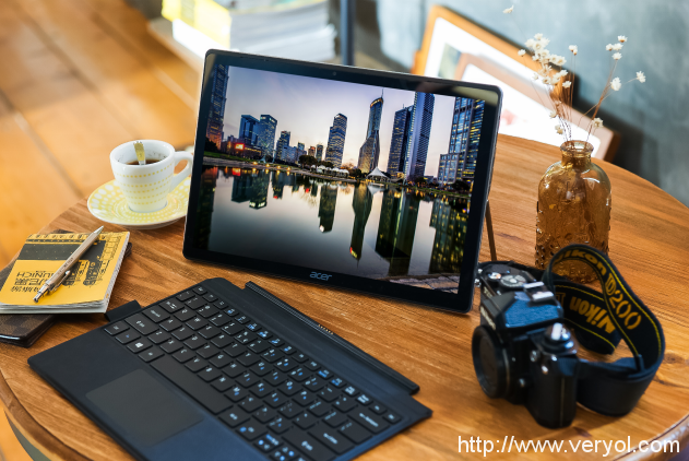 极轻薄 超便携——Acer Switch Alpha 12商务出行必备