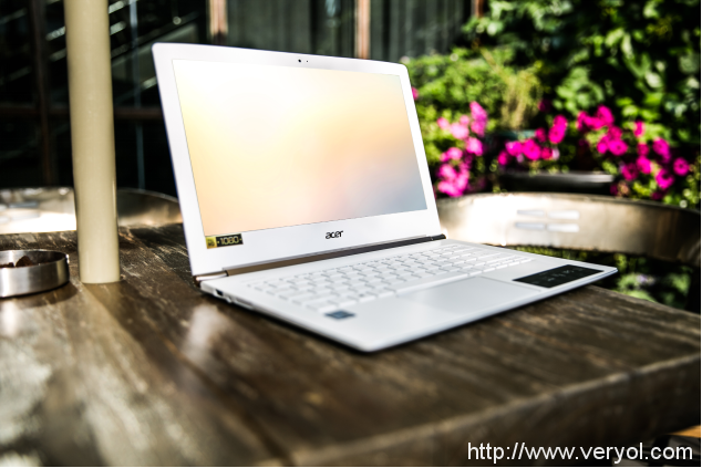 不向性能妥协 ——Acer蜂鸟定义美型超轻薄笔记本新风尚