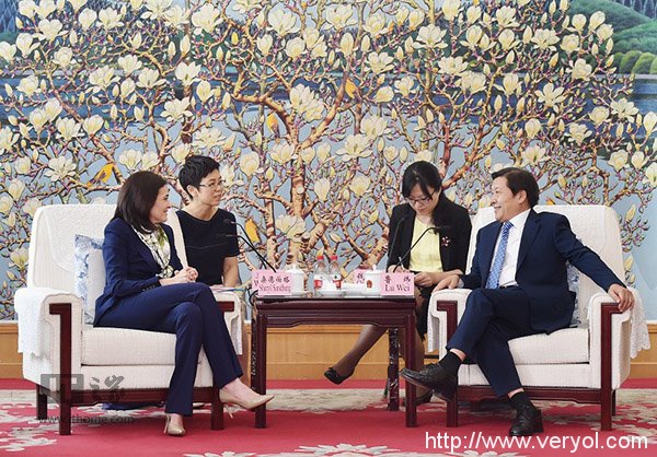 Facebook进入中国,动了谁的奶酪?(图1) 53
