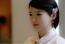 中国最美人形机器人亮相天津