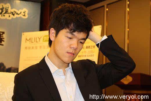 操之过急被打脸!柯洁对战AlphaGo遭官方否认(图2) c72afb7dd0f76be_size20_w520_h347