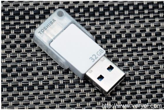 Type-C时代来临 东芝发布USB Type-C双接口优盘(图1) Type-C时代来临 东芝发布USB Type-C双接口优盘(图1)