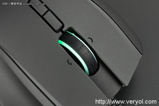 试玩雷蛇那伽梵蛇六芒星V2游戏鼠标(图5) 试玩雷蛇那伽梵蛇六芒星V2游戏鼠标