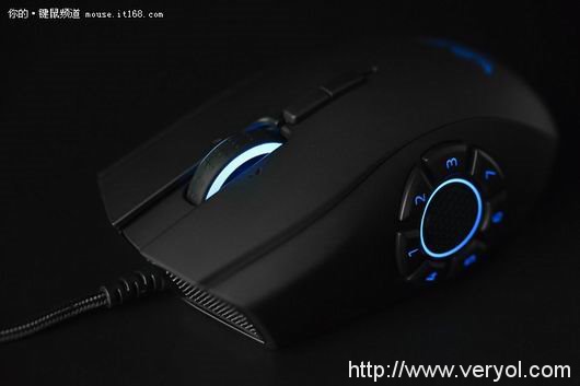 试玩雷蛇那伽梵蛇六芒星V2游戏鼠标(图6) 试玩雷蛇那伽梵蛇六芒星V2游戏鼠标