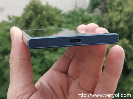 造型不错!索尼Xperia真机曝光 (图3) 77e1e04c39f313a_w508_h768