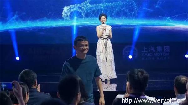 阿里荣威之后LG牵手大众,汽车还能多智能?(图2) M-dI-fxtsatm1512399